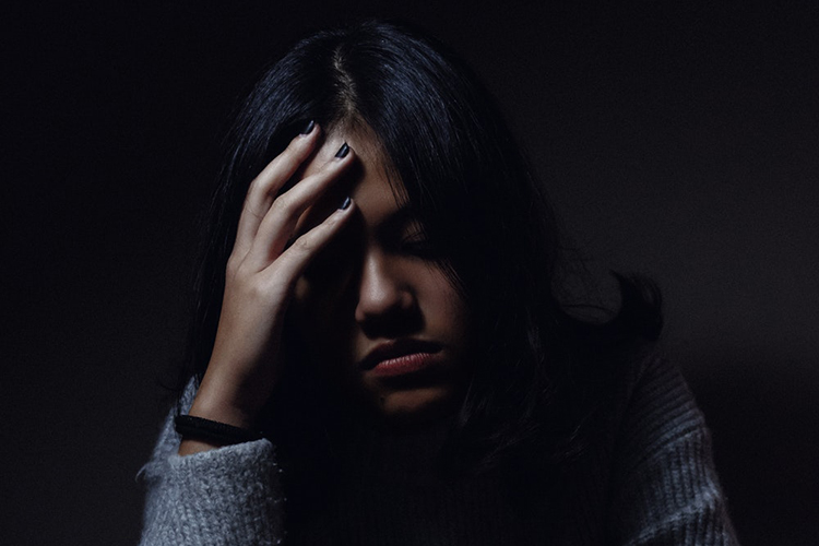 Apaiser les migraines et les nausées avec les huiles essentielles
